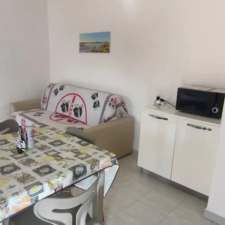 Residenze Gambaru 度假居 圣特奥多罗