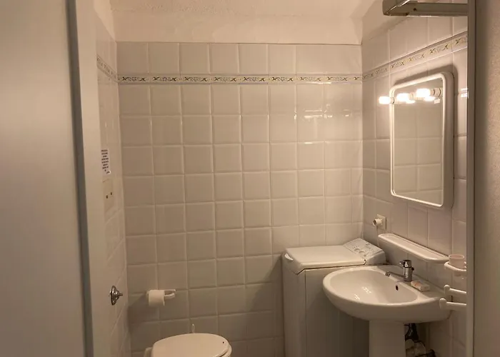 Residenze Gambaru * سان تيودورو
